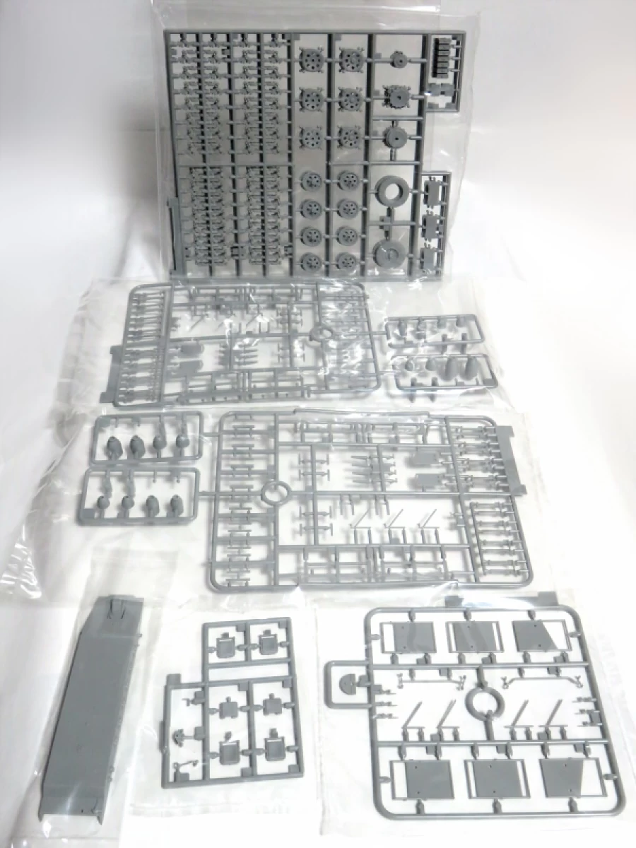 1/35 Sd.Kfz.251/2 Ausf.c mit Wurfrahmen 40