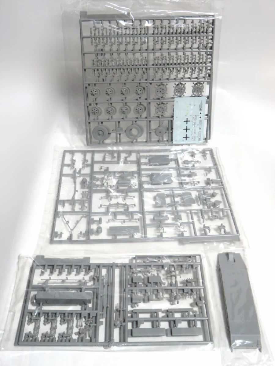 1/35 Sd.Kfz.251C 装甲兵員輸送車